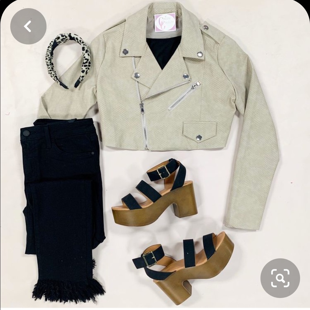 Crop snake skin jacket